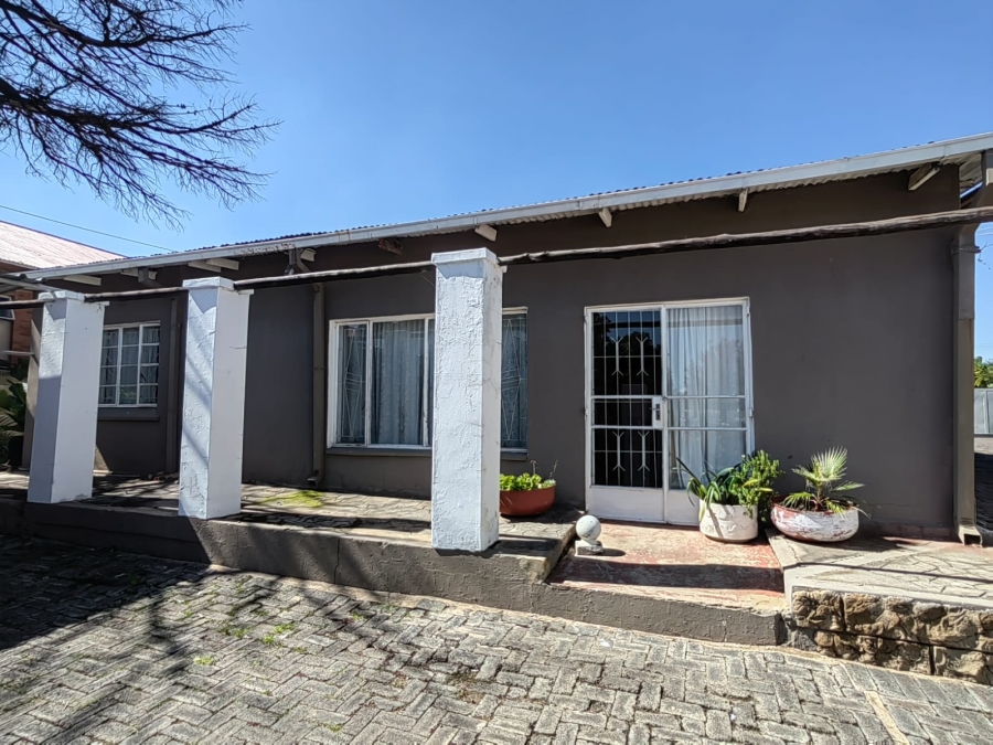 11 Bedroom Property for Sale in Parys Free State